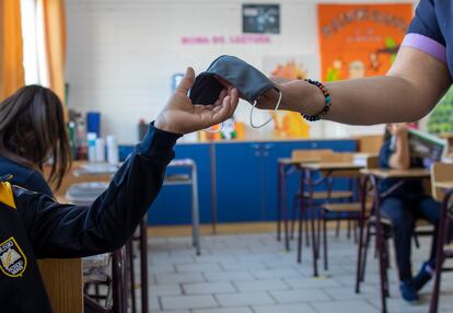 mascarillas en las escuelas de Chile