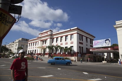 Vista general del centenario Hospital Calixto García, institución médico-docente más antigua y de mayor tradición de Cuba. 