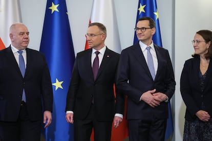 Polish Minister of State Assets Jacek Sasin, President Andrzej Duda, Prime Minister Mateusz Morawiecki, and Minister of Finance Magdalena Rzeczkowska