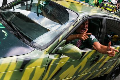 Un seguidor del presidente Jair Bolsonaro durante una protesta en favor del actual mandatario.