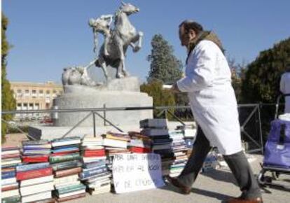 Médicos de la sanidad pública madrileña durante una anterior huelga. EFE/archivo