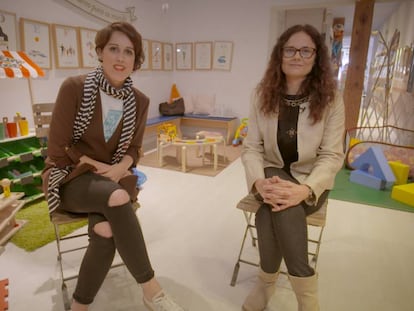 Laura Baena e Eva Bailén na loja Baby Deli, em Madri.