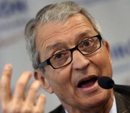 Spanish doctor Miguel Cabanela speaks during a press conference at the Quir&oacute;n University Hospital in Madrid on Thursday.  