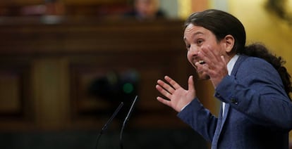 El l&iacute;der de Podemos, Pablo Iglesias, durante su intervenci&oacute;n ayer en el Congreso de los Diputados.