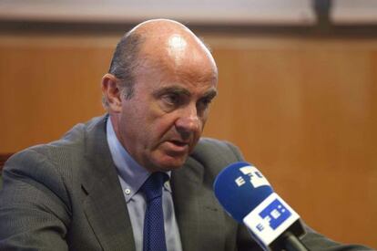 El ministre d'Economia, Luis de Guindos, en una entrevista amb Efe.