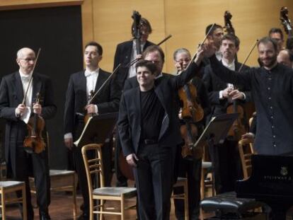 El pianista Javier Perianes con la Orquesta Sinf&oacute;nica de Galicia.