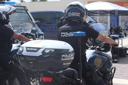 Agentes de Policía Nacional en Valencia, en una imagen de archivo.