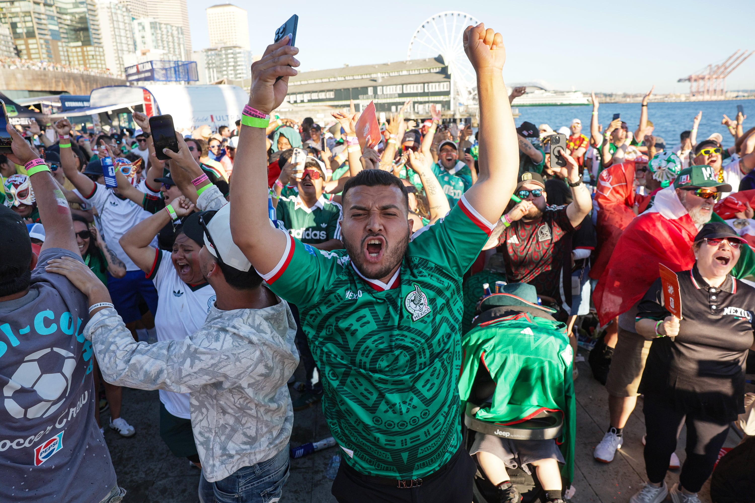El Mundial impulsa la reconexión de mexicoestadounidenses: “Ponerse la camiseta de México esta vez tuvo un significado distinto”