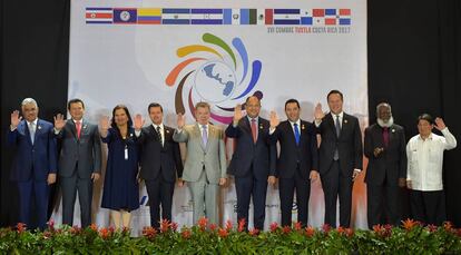 Los presidentes de M&eacute;xico, Colombia, Costa Rica, Guatemala, Panam&aacute; en la Cumbre de Tuxtla.