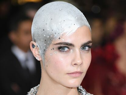 Adiós, melenas de la ‘jet set’: la gala de las cabezas rapadas (y futuristas)