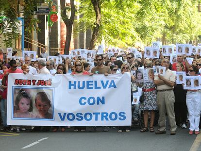 Marcha en apoyo de la familia de los niñoz desaparecidos en Córdoba