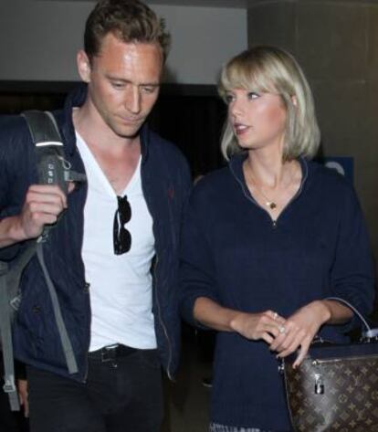 Tom Hiddleston y Taylor Swift, en Los Ángeles.