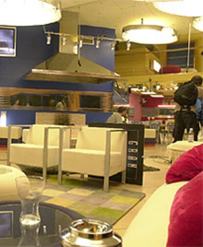 Parte del salón y la cocina de <i>Gran Hermano IV.</i>