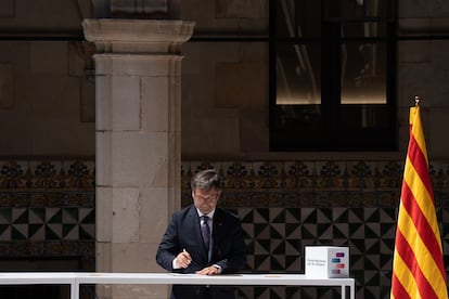 El conseller de Política Lingüística del Govern de la Generalitat de Catalunya, Francesc Xavier Vila, durante la firma del Pacto Nacional por la Lengua, el pasado 13 de mayo de 2025, en Barcelona.