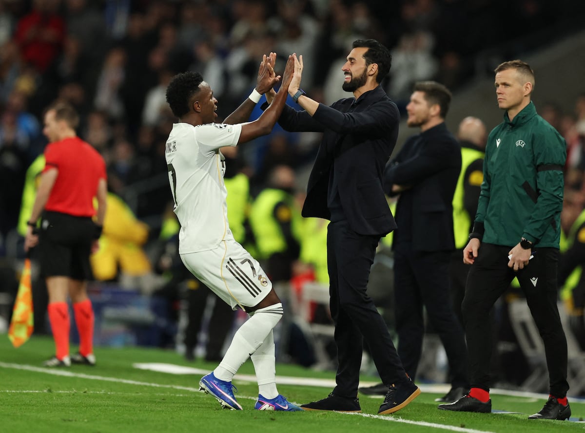 Arbeloa recupera al gran Vinicius que rozó el Balón de Oro: recibe más pases, tira más y genera más peligro