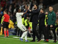 Vinicius y Arbeloa, en el partido contra el Mónaco en enero.