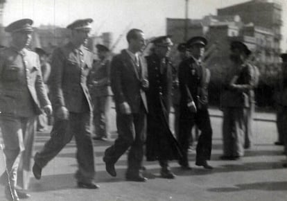 Rafael Méndez, vestido de civil, durante la Guerra Civil.