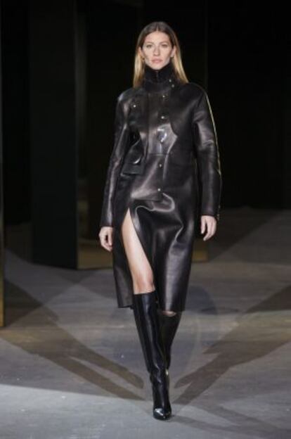 La modelo Gisele Bündchen con un diseño de Alexander Wang