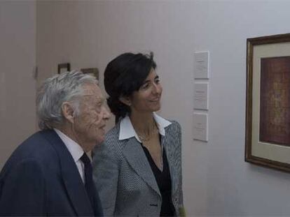 Heinz Berggruen y Paloma Botín, en la exposición de Paul Klee en la Fundación Marcelino Botín, en Santander.