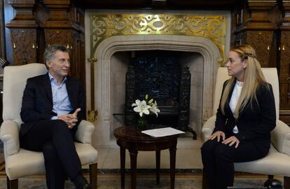 Macri se reúne com Tintori em Buenos Aires.