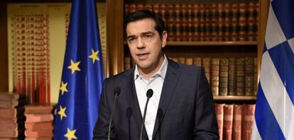 El primer ministro griego, Alexis Tsirpas, en la comparecencia en la que ha anunciado que mantiene el referéndum.