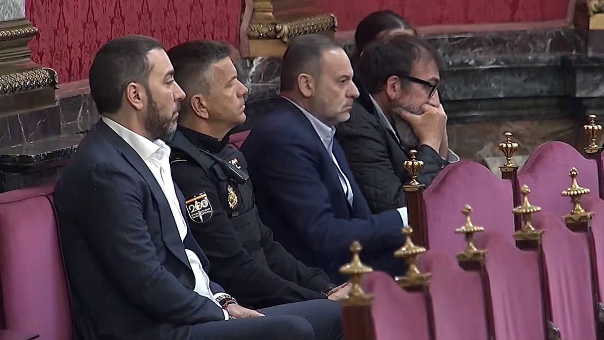 Trial against Ábalos, Koldo and Aldama, live | Ábalos’s son, about his conversations with Koldo García: “I neither speak in code nor have I had an encrypted phone” | Spain Trial against Ábalos, Koldo and Aldama, live | Ábalos’s son, about his conversations with Koldo García: “I neither speak in code nor have I had an encrypted phone” | Spain