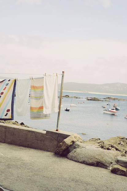 El hogar de los Chipperfield da directamentea la playa de Corrubedo y tiene vistas al Atlántico.