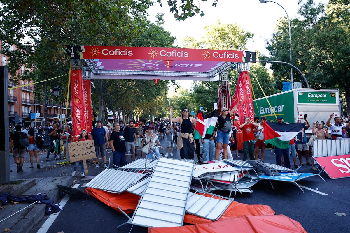 Los activistas en favor de Palestina toman las calles de Madrid e impiden el fin de la Vuelta a España