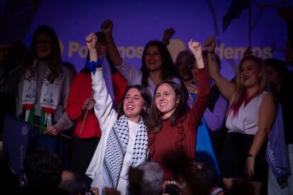 Irene Montero, junto a Ione Belarra, en el acto para anunciar la candidatura de la número dos de Podemos a las europeas de junio, el 16 de diciembre en Madrid.