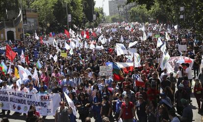 Manifestación contra el gobierno de Sebastian Piñera este miércoles en Santiago de Chile.