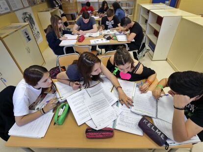 Alumnes d'un institut valencià, el maig passat.