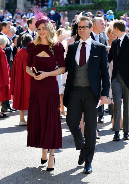 Gabriel Macht, amigo de Meghan, y su esposa Jacinda Barrett en la capilla de San Jorge.