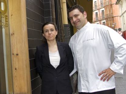 Noem&iacute; Mart&iacute;nez, jefa de sala y sumiller, y el chef V&iacute;ctor Mart&iacute;n.