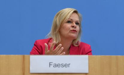 La ministra del Interior de Alemania, Nancy Faeser, este martes en Berlín.  