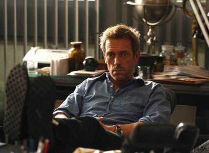 Hugh Laurie, en una escena de la cuarta temporada de <i>House.  </i>