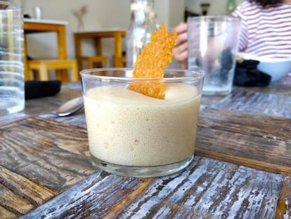 El postre, espumoso y crujiente