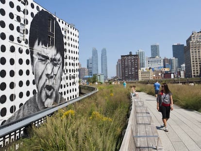 Paseando por la High Line, en Manhattan (Nueva York).