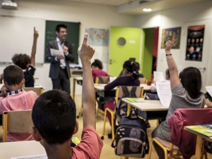 Alunos em sala de aula.