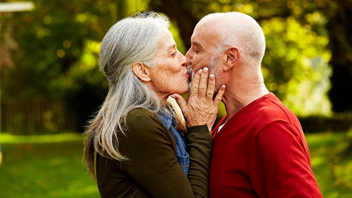 Senior sex: At what age do people stop having sexual relations? | Science |  EL PAÍS English