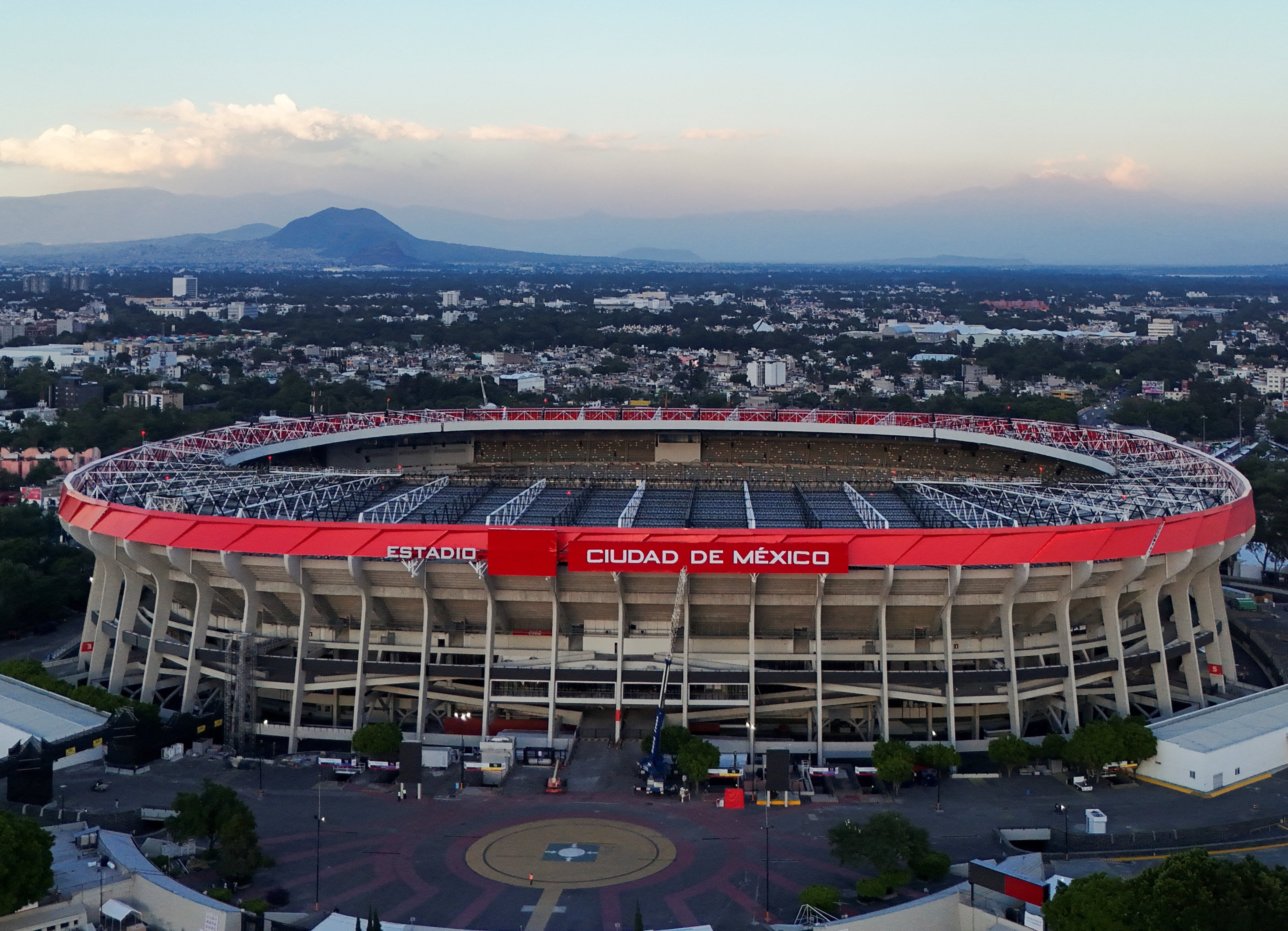 México busca a contrarreloj brindar  capacidad de conectividad móvil durante el Mundial de fútbol