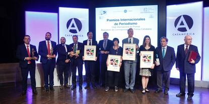 Todos los premiados por el CLub Internacional de Prensa, este jueves, en la casa Am&eacute;rica de Madrid.