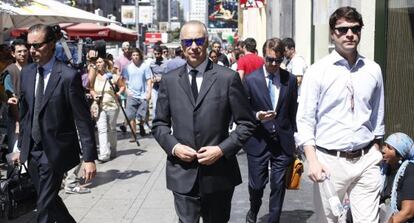 Juan Antonio Samper, vicepresidente del Real Murcia, saliendo de los juzgados de lo mercantil de Madrid.