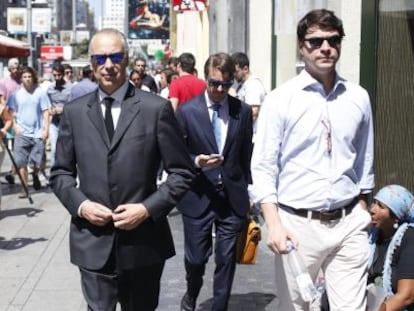 Juan Antonio Samper, vicepresidente del Real Murcia, saliendo de los juzgados de lo mercantil de Madrid.