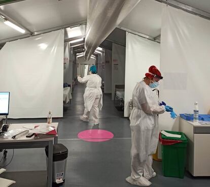 Primeros pacientes covid en el hospital de campaña de la provincia de Castellón.