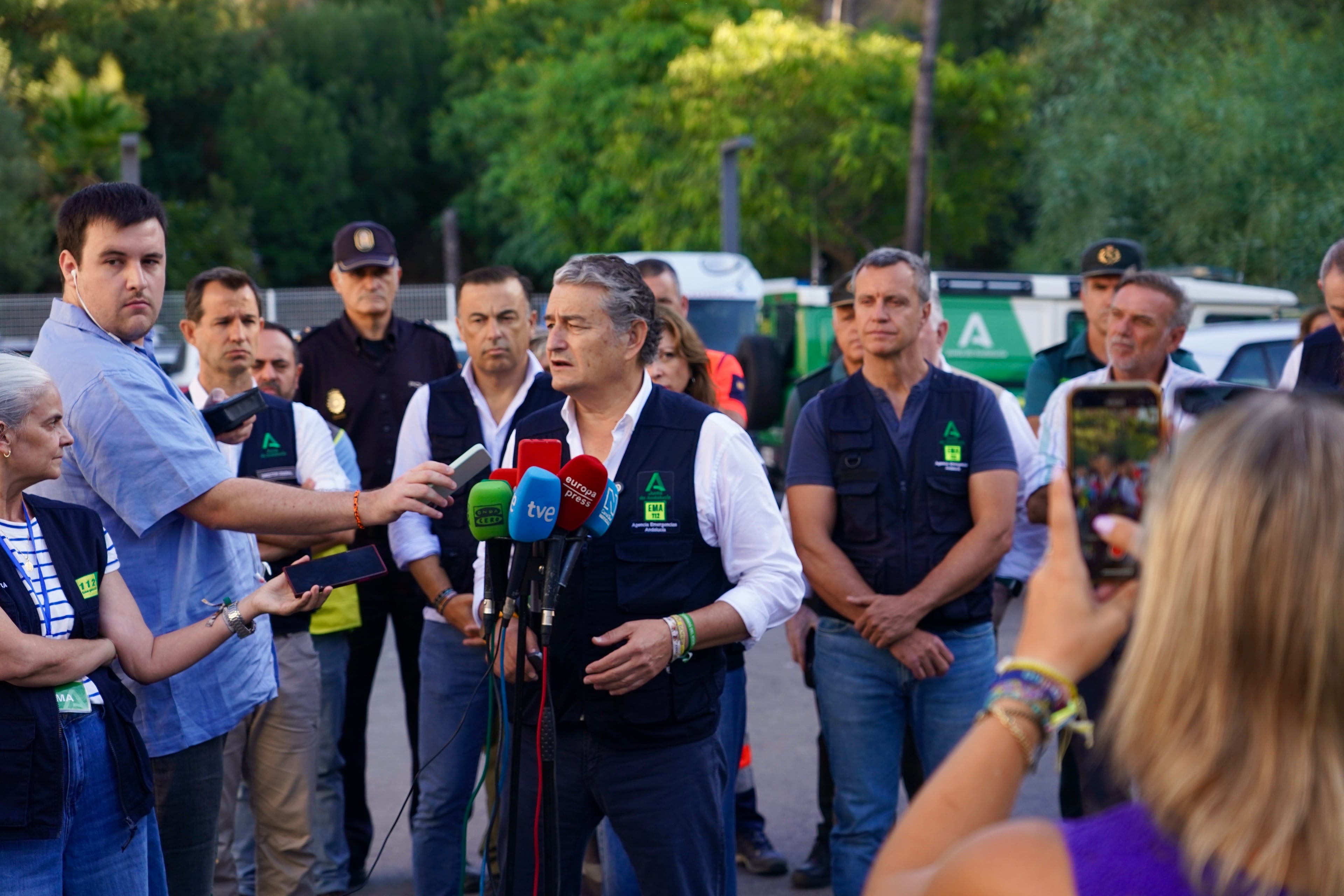 Levantando el confinamiento de Benahavís por el incendio, pero se mantiene el desalojo de tres urbanizaciones
