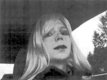 Bradley Manning, rebautizado como Chelsea, en su imagen como mujer difundida por el ejército estadounidense.