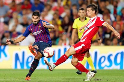 Luis Suárez i Pere Pons durant el partit de diumenge.