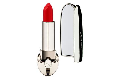 Pintalabios 'Rouge G' de Guerlain con espejo secreto en el que puedes verte al abrirlo. (Disponible en Sephora. 50 euros aproximadamente).