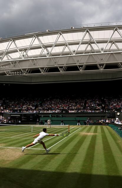 Vista general de la pista central durante la Semifinal de Wimbledon entre Carlos Alcaraz y Daniil Medvedev.