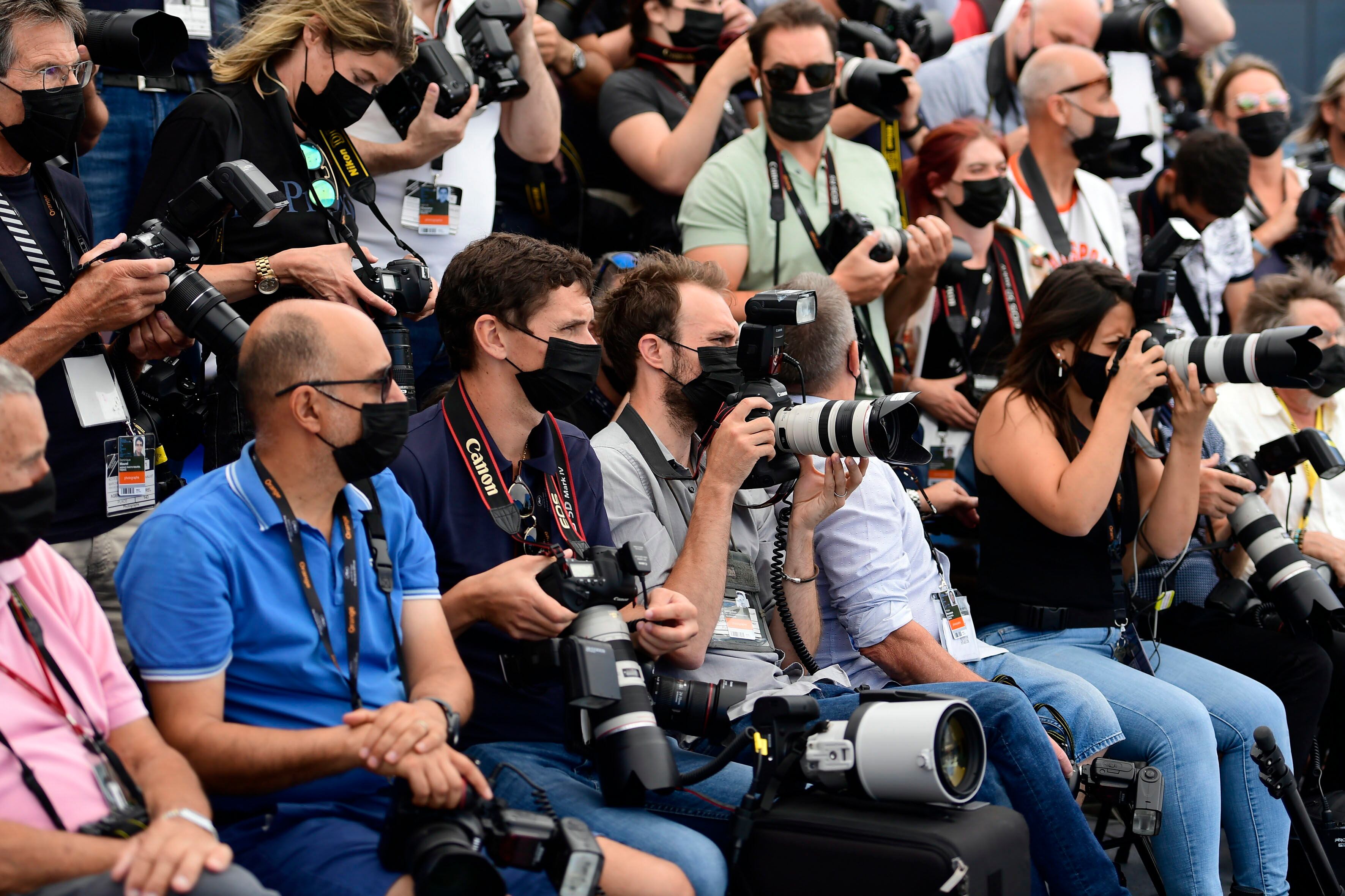 Fotoperiodistas en Cannes el lunes 13.